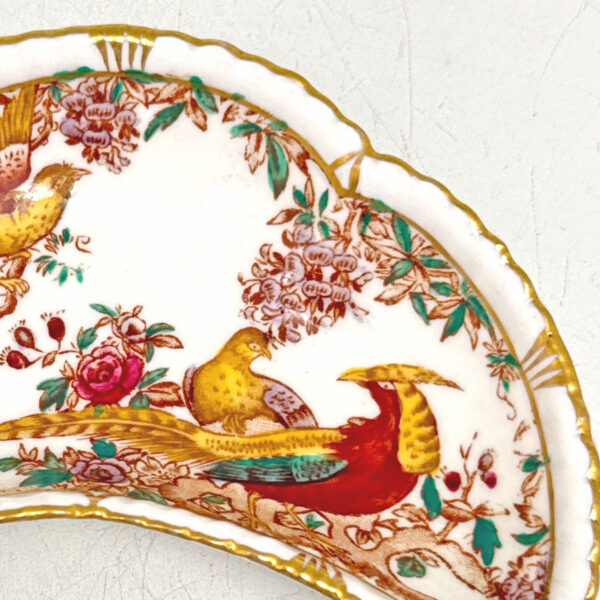 Royal Crown Derby Olde Avesbury Bon Bon Dish