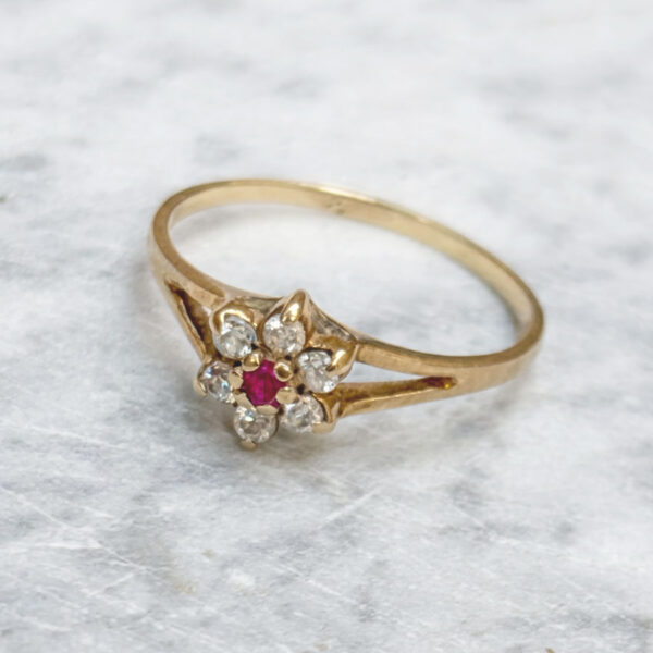 9ct Gold Ruby Cluster Ring