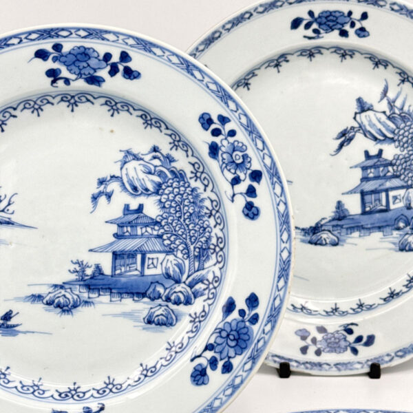 Chinese-18th-Century-Qianlong-Willow-Pattern-Plates-Set-Of-Five-1775-2 Chinese 18th Century Qianlong Willow Pattern Plates Set Of Five 1775
