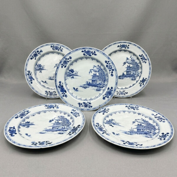 Chinese-18th-Century-Qianlong-Willow-Pattern-Plates-Set-Of-Five-1775-3 Chinese 18th Century Qianlong Willow Pattern Plates Set Of Five 1775