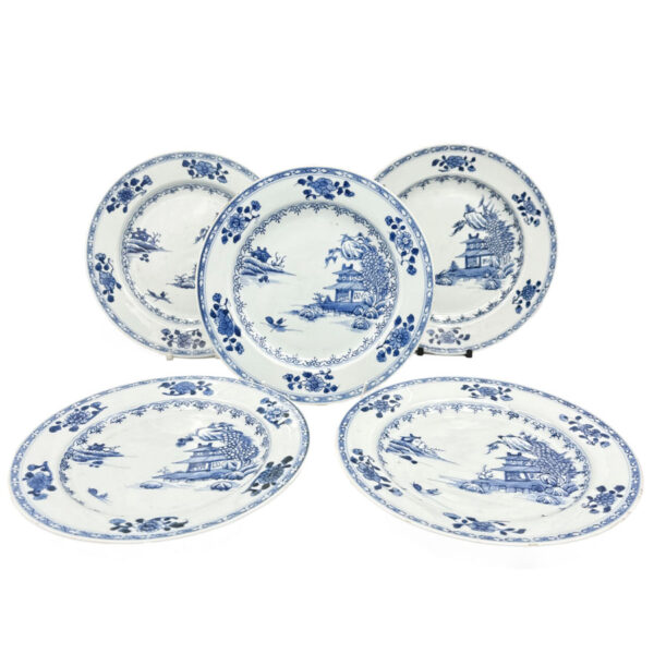 Chinese-18th-Century-Qianlong-Willow-Pattern-Plates-Set-Of-Five-1775-8 Chinese 18th Century Qianlong Willow Pattern Plates Set Of Five 1775