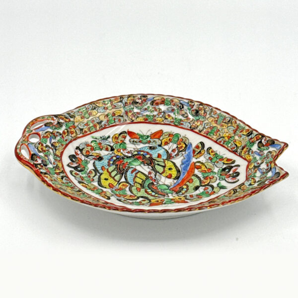 Chinese Thousand Butterflies Dish Late 19th
