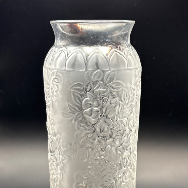 Lalique Clear Crytsal Bougainvillea Frosted Vase