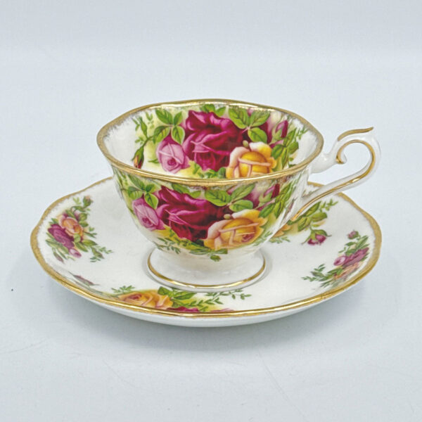 Royal Albert Old Country Roses Demitasse Avon Shape Duo