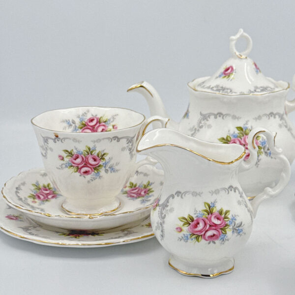royal-albert-Tranquility-bachelor-set-3 Royal Albert Tranquillity Bachelor Tea Service