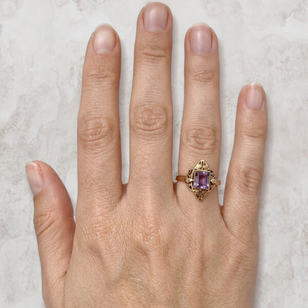9ct Art Deco Change Colour Amethyst Filigree Ring