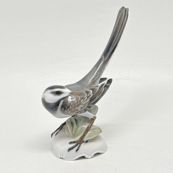 Rosenthal White Wag Tail Figurine 20th