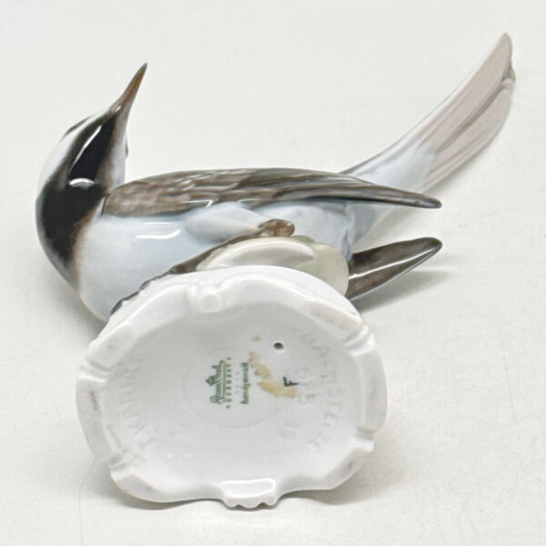 Rosenthal White Wag Tail Figurine 20th