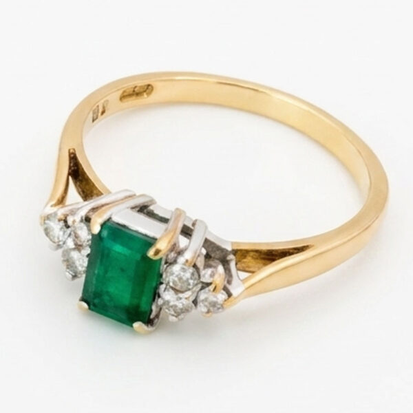 9ct Gold Emerald and Diamond Ring