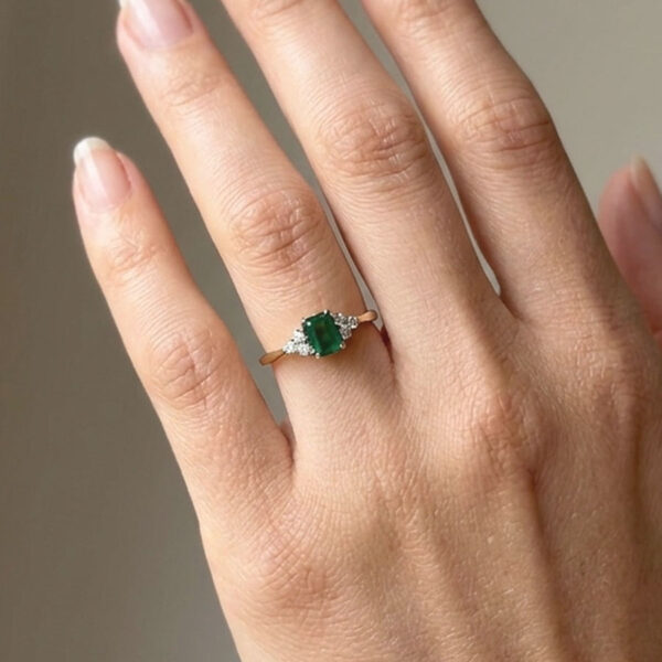 9ct Gold Emerald and Diamond Ring