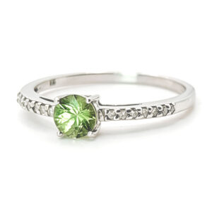 9ct Gold Peridot and Diamond Ring