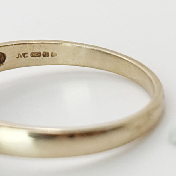 9ct Gold Topaz Cocktail Ring