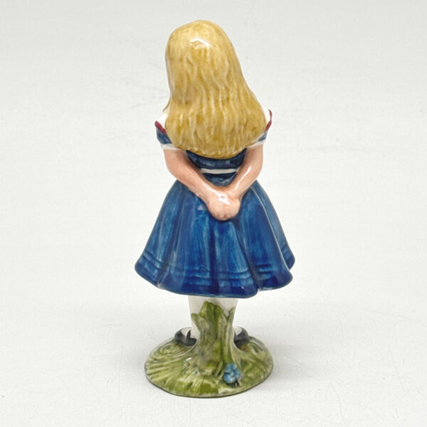 Beswick Alice Series Alice in Wonderland Figurine 1974 England Royal Doulton