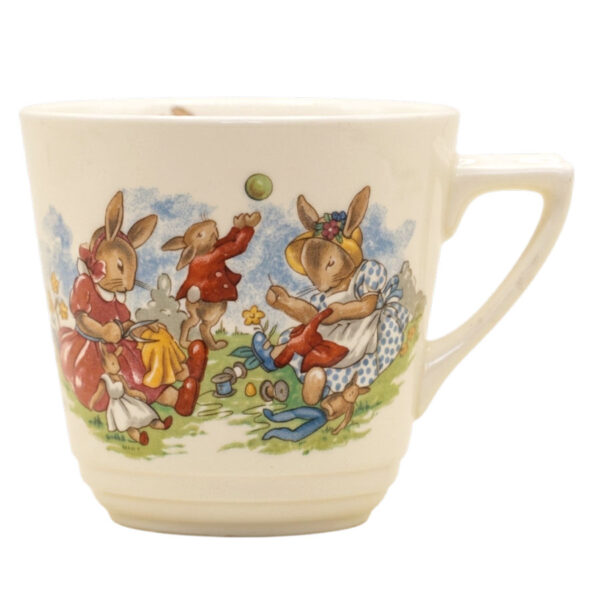 Rare Royal Doulton Bunnykins Sewing Casino Cup