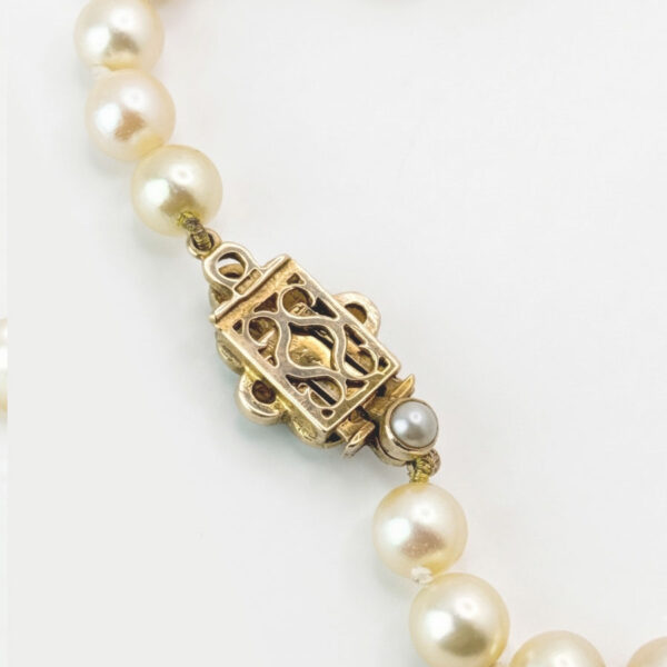 Single-Strand-Cultured-Pearl-Necklace-9ct-Gold-Clasp-Set-Citrine-And-Split-Pearl-4 Single Strand Cultured Pearl Necklace 9ct Gold Clasp Set Citrine And Split Pearl