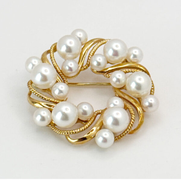 14k Gold Mikimoto Akoya Pearl Wreath Brooch