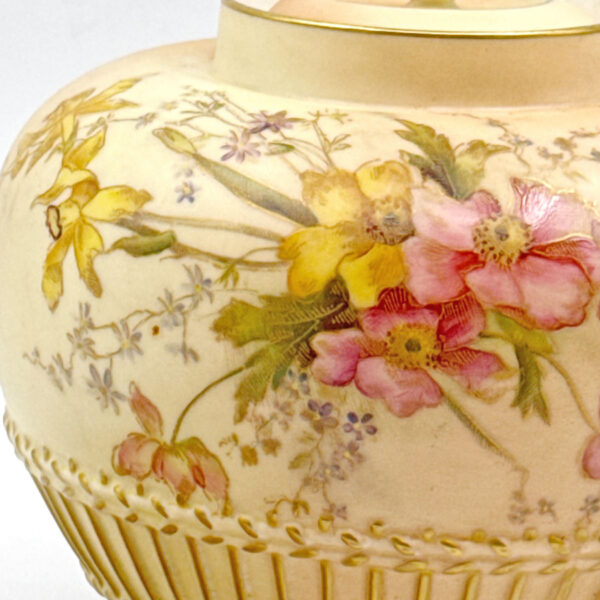 Royal Worcester Blush Ivory Floral Pot Pourri Vase C1903