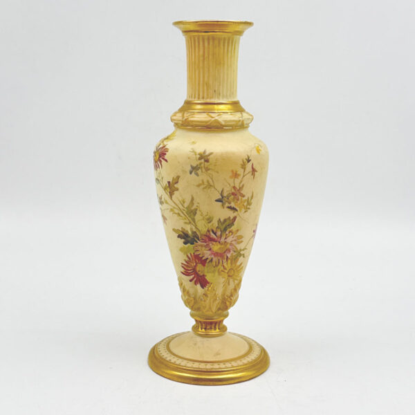 Royal Worcester Blush Ivory Floral Spill Daisies Vase C1894
