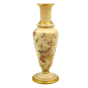 Royal Worcester Blush Ivory Floral Spill Daisies Vase C1894