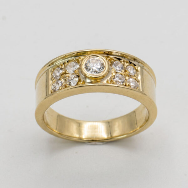 18ct Gold Old Cut Diamond Ring