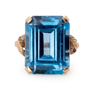 9ct Gold Blue Topaz Cocktail Ring