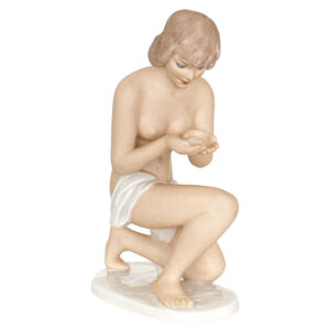 Wallendorf Thuringia Figurine Nude Women Drinking C1964