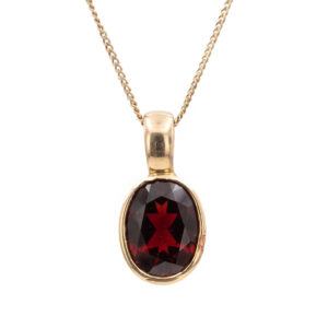 9ct Gold Oval-cut Garnet Pendant